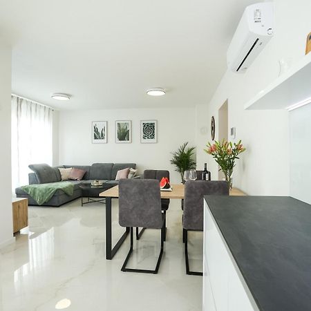 Apartment Glorija Задар Экстерьер фото